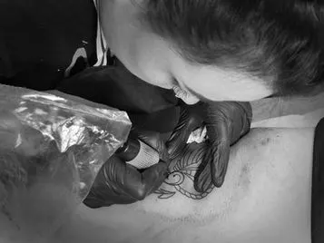 Aprender a tatuar con nuestros cursos de iniciacion e intensivos