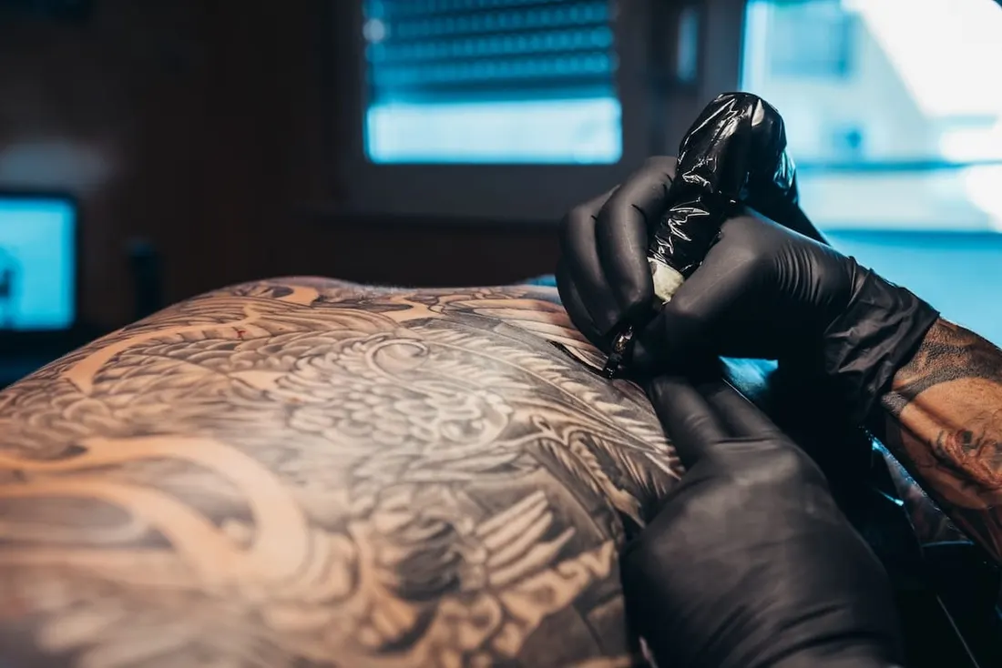 Cómo hacer sombreado en tatuajes
