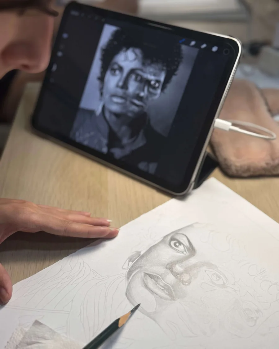 Clase de dibujo: retrato realista a lápiz en la escuela ESAP de Madrid Clase de dibujo: retrato realista a lápiz en la escuela ESAP de Madrid