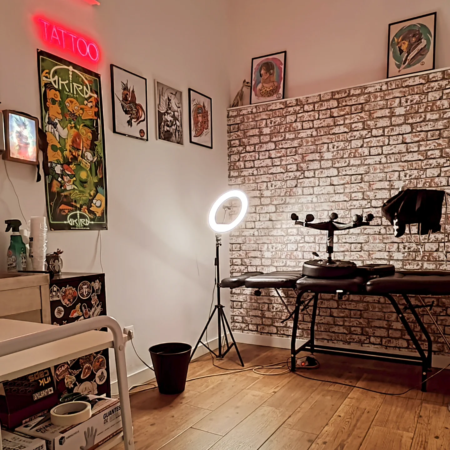 Cabina del Estudio Tattoo Peter disponible en alquiler en ESAP Madrid