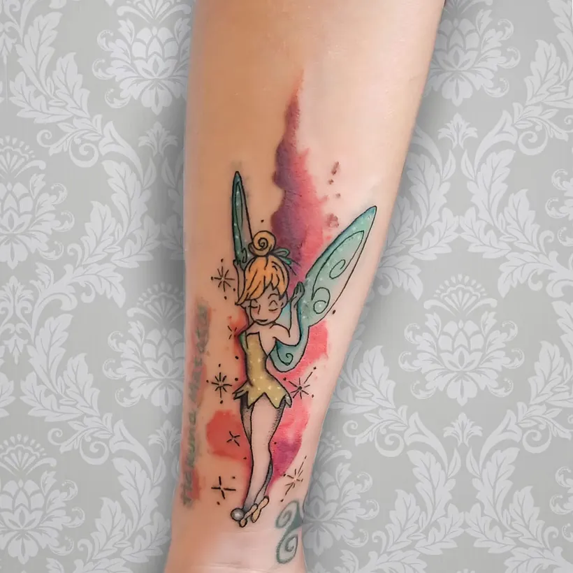 Tatuaje geométrico en el antebrazo, ESAP Madrid Tatuaje geométrico en el antebrazo, ESAP Madrid
