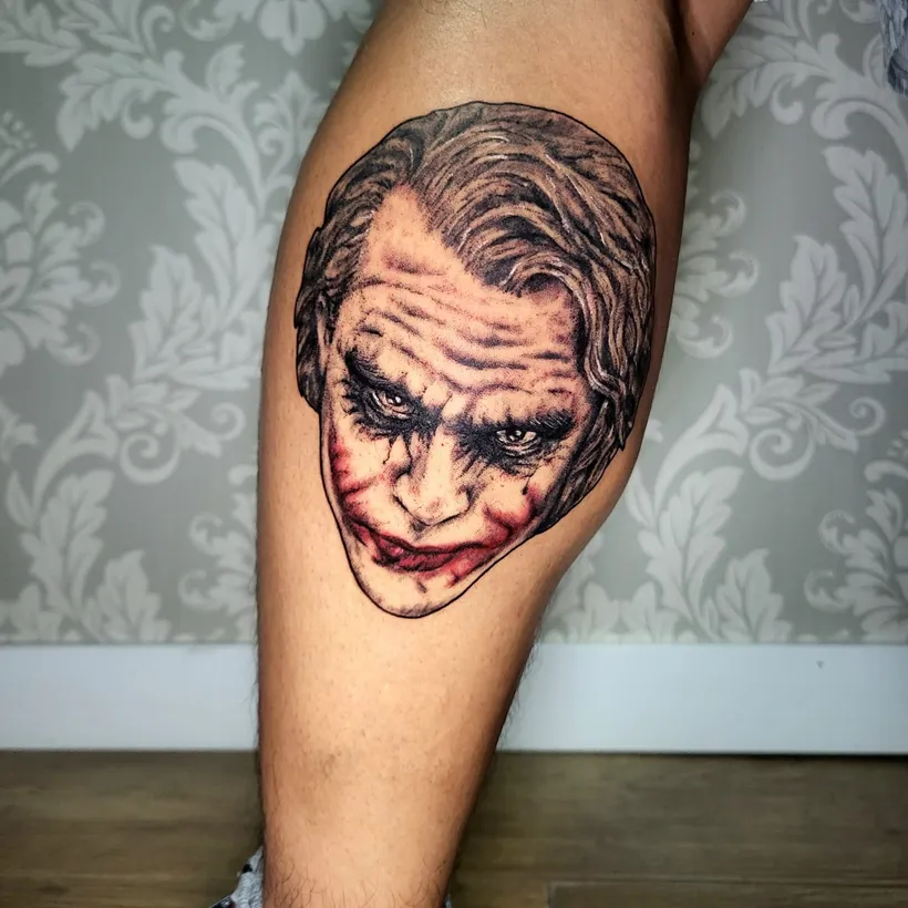 Tatuaje en la pierna hecho en ESAP Madrid, estudio de tatuajes en Madrid Tatuaje en la pierna hecho en ESAP Madrid, estudio de tatuajes en Madrid