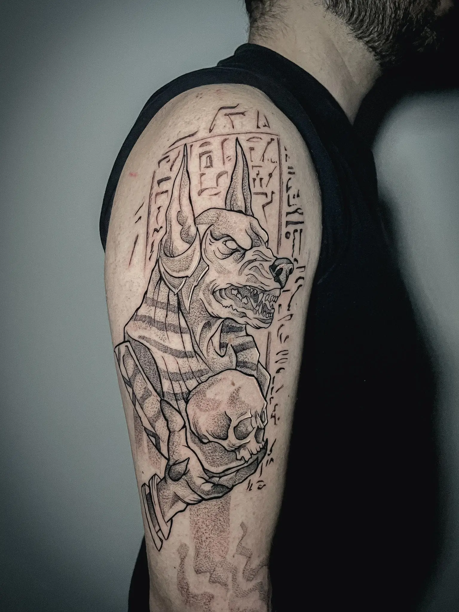 Tatuaje blackwork en negro